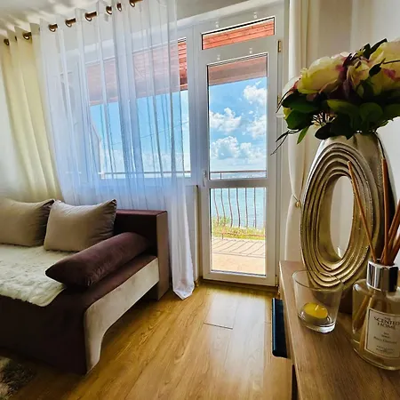 South Point, Guest house Rezovo